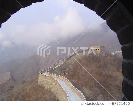 The world heritage Great Wall with rare and thin snow 67551400