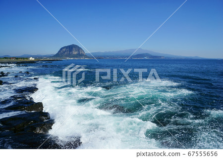 Sanbangsan from the Four Seasons Coast 67555656