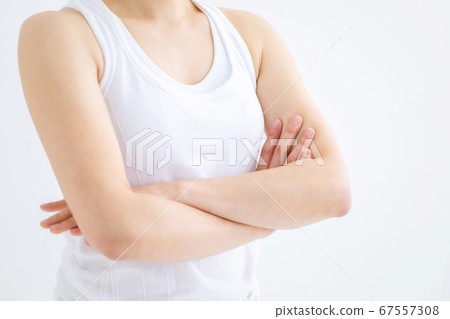 A woman wearing sportswear 67557308