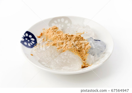 Kuzumochi and powder Kuzumochi and powder 67564947