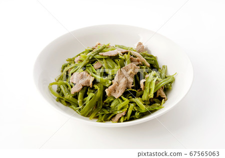Stir-fried sardines and pork Stir-fried sardines and pork 67565063