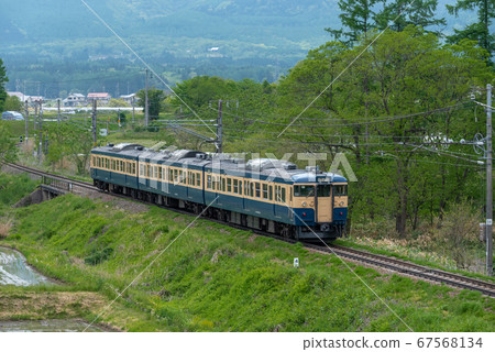Shinano Train 115 series Shinano Train 115 series 67568134