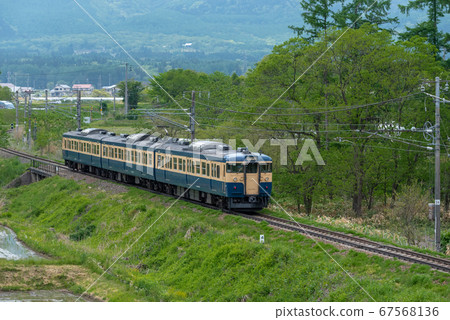 Shinano Train 115 series Shinano Train 115 series 67568136