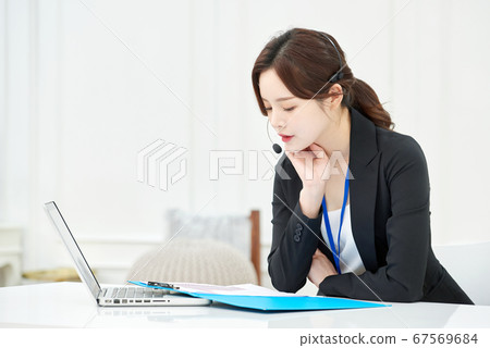 Business, woman, office worker Business, woman, office worker 67569684