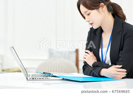 Business, woman, office worker Business, woman, office worker 67569685