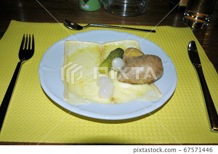 Switzerland, Zermatt, Raclette 67571446