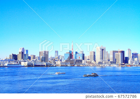東京,東京鐵塔和水上巴士景觀 東京,東京鐵塔和水上巴士景觀 67572786