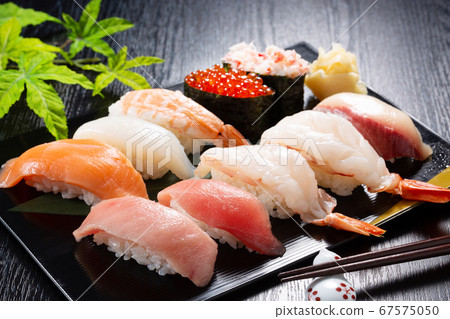 壽司黑色背景豪華 壽司黑色背景豪華 67575050
