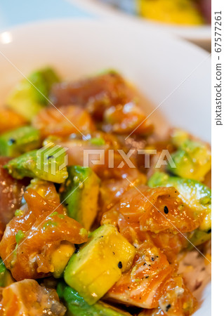 Hawaiian-style poki bowl 67577261