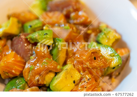 Hawaiian-style poki bowl Hawaiian-style poki bowl 67577262