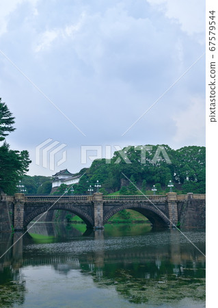 Ishibashi over the moat of Edo Castle 67579544