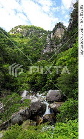 初夏山梨市的奇石怪石Shosenkyo 67585298