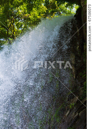 Summer of Shinshu Oku Tateshina, the cool Yokoya Gorge (Yokoya Gorge), Maiden Falls Summer of Shinshu Oku Tateshina, the cool Yokoya Gorge (Yokoya Gorge), Maiden Falls 67586073