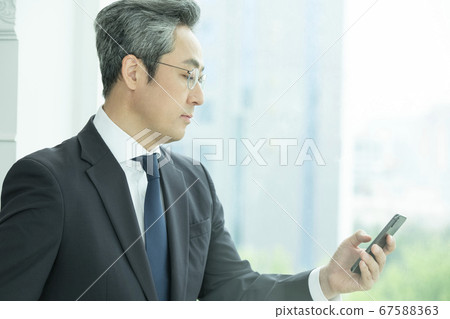 商務西裝男人 67588363