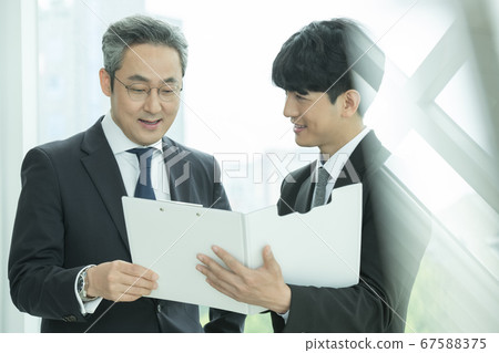 Business,man,2 people 67588375