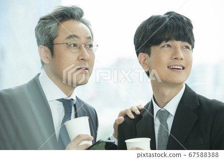 Business,man,2 people Business,man,2 people 67588388