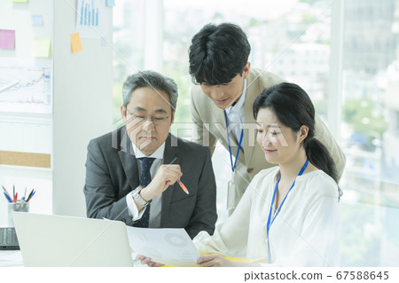 Business,3 people,meeting Business,3 people,meeting 67588645