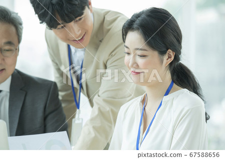 商務，三人，會議 67588656