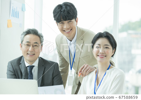 Business,3 people,meeting 67588659