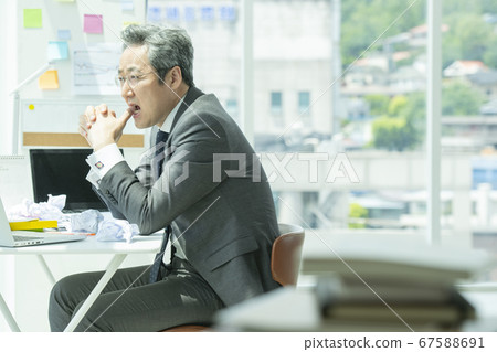 Business, 1 person, fatigue 67588691