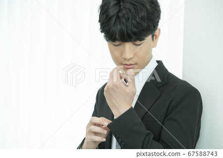 商務西裝男人 67588743