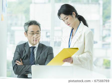 Business, 2 people, payment 67588769