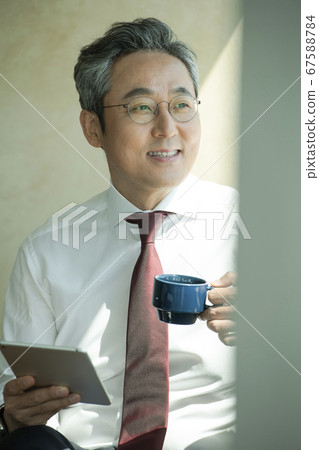 Lifestyle,business,men Lifestyle,business,men 67588784