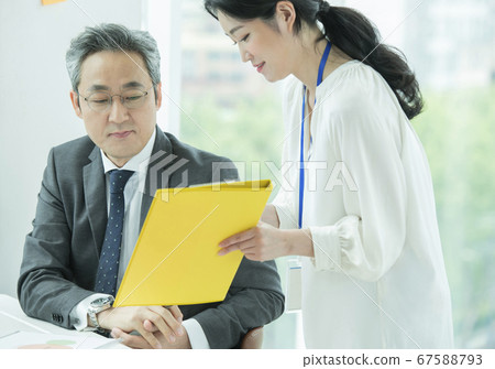 Business, 2 people, payment 67588793