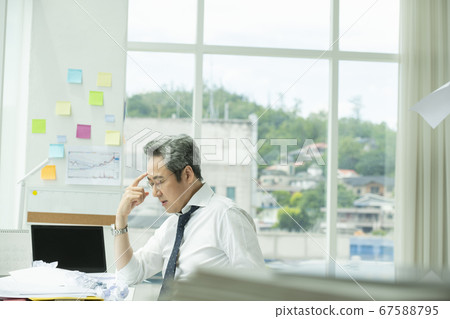 Business, 1 person, fatigue 67588795