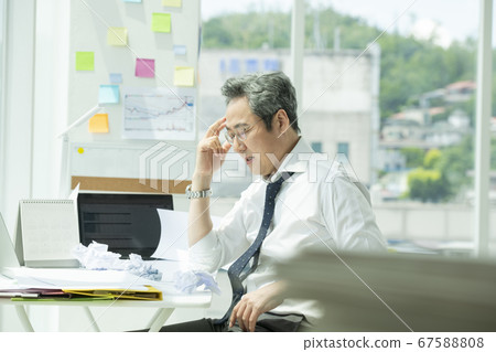 Business, 1 person, fatigue Business, 1 person, fatigue 67588808