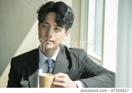 Lifestyle,business,men 67588827