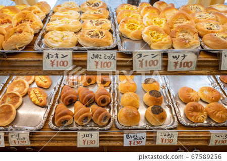 傳統鎮麵包店 67589256