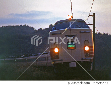 鐵路JNR：特急“初刈號” 67593464