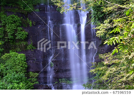 Taro/Jiro Waterfall Tsuru City, Yamanashi Prefecture 67596559