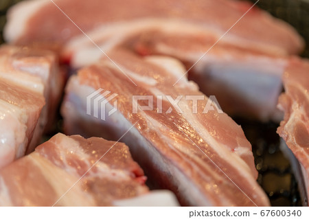 Charcoal grilled domestic _ Pork spare rib (rose with bone) Charcoal grilled domestic _ Pork spare rib (rose with bone) 67600340