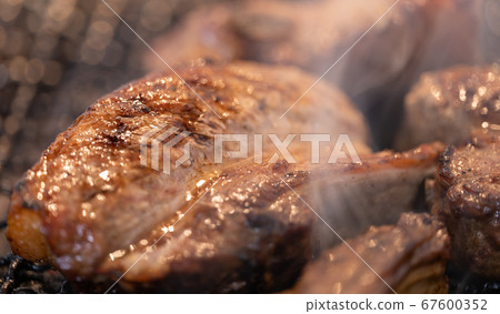 Charcoal grilled domestic _ Pork spare rib (rose with bone) Charcoal grilled domestic _ Pork spare rib (rose with bone) 67600352