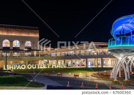 Reita Outlet Mall Reita Outlet Mall, Taichung City, Houli District, Taiwan Reita Outlet Mall Reita Outlet Mall, Taichung City, Houli District, Taiwan 67600360