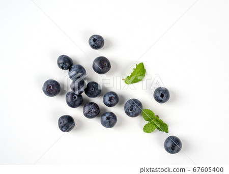 Blueberries fruit bowl top view blueberry fruit berries ブルーベリー ベリー フルーツ fruit Blueberries fruit bowl top view blueberry fruit berries ブルーベリー ベリー フルーツ fruit 67605400