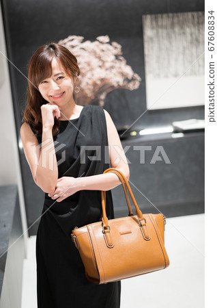 Celebrity women shopping Celebrity women shopping 67608834