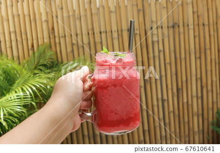 strawberry juice or strawberry smoothie 67610641