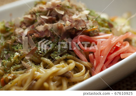 炒麵特寫 67610925