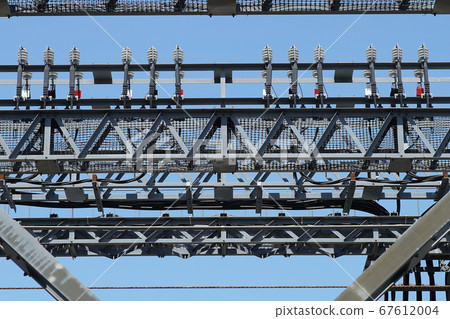 鐵路變電站設備⑩“白色/黑色/紅色=單相三線系統” 67612004