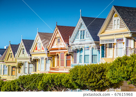 Painted Ladies at Alamo Square, San Francisco, USA 67615968