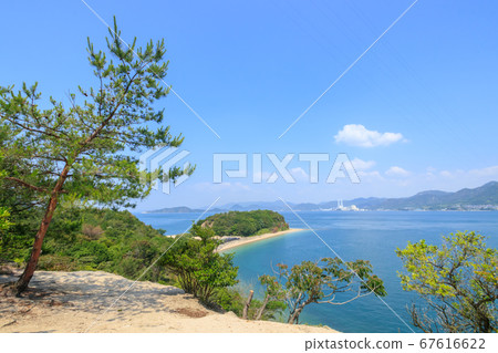 從瀨戶內海的奧野島看廣島縣竹原市 67616622