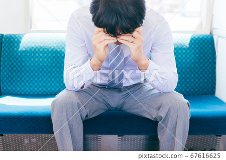 一個男人坐火車 一個男人坐火車 67616625