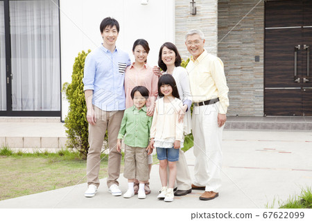 Three generations family portrait 67622099