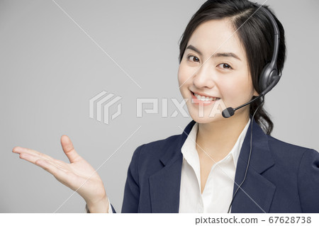 女商人CS工作人員 女商人CS工作人員 67628738