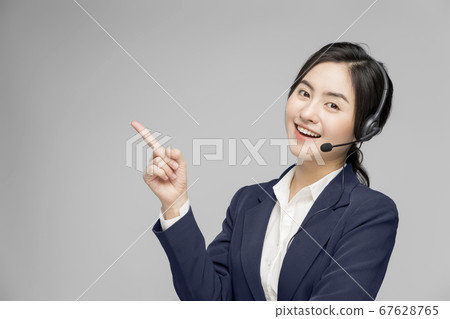 女商人CS工作人員 女商人CS工作人員 67628765