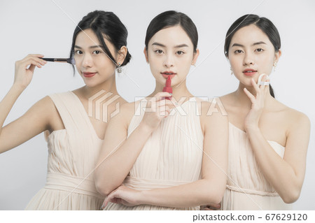 Beauty model combination Beauty model combination 67629120