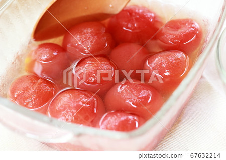 Medium tomato compote 67632214